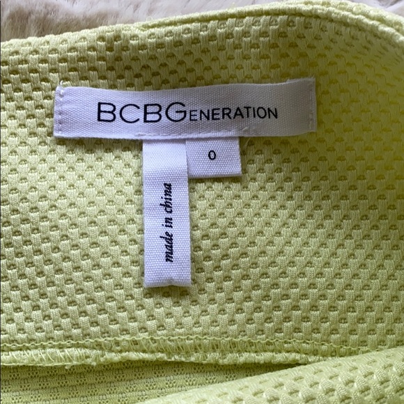 neon yellow/green textured BCBGENERATION shorts - Picture 3 of 5